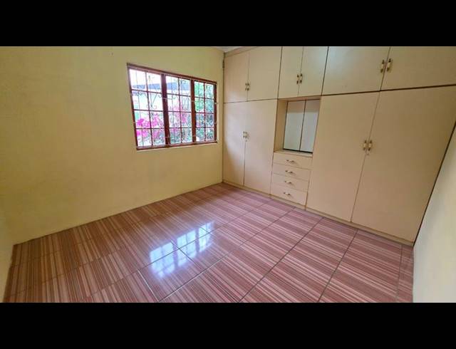3 BEDROOM HOUSE FOR SALE IN SHALLCROSS
